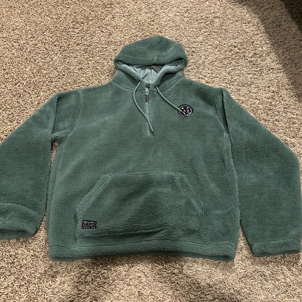 Maui and sons surf supply co medium furry green sweater